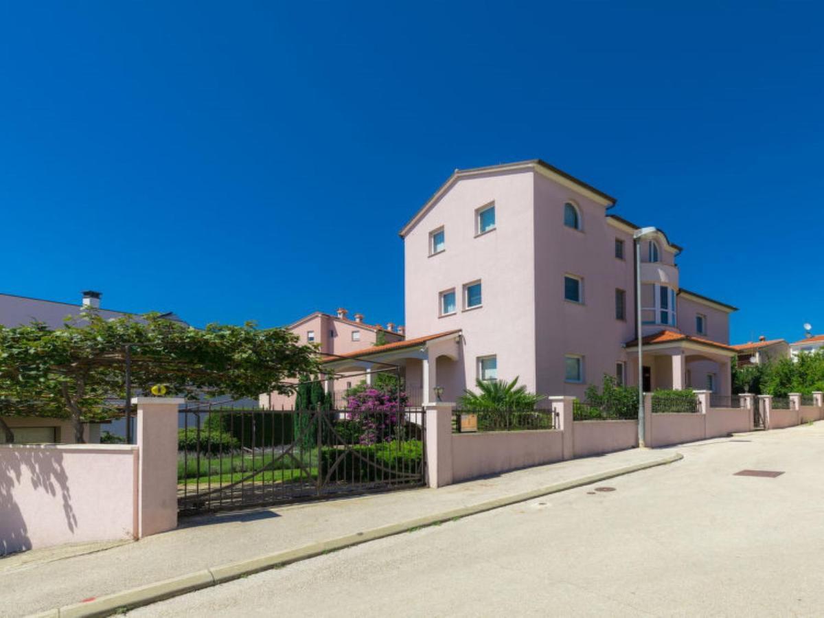 Villa Carmen Stinjan Exterior photo